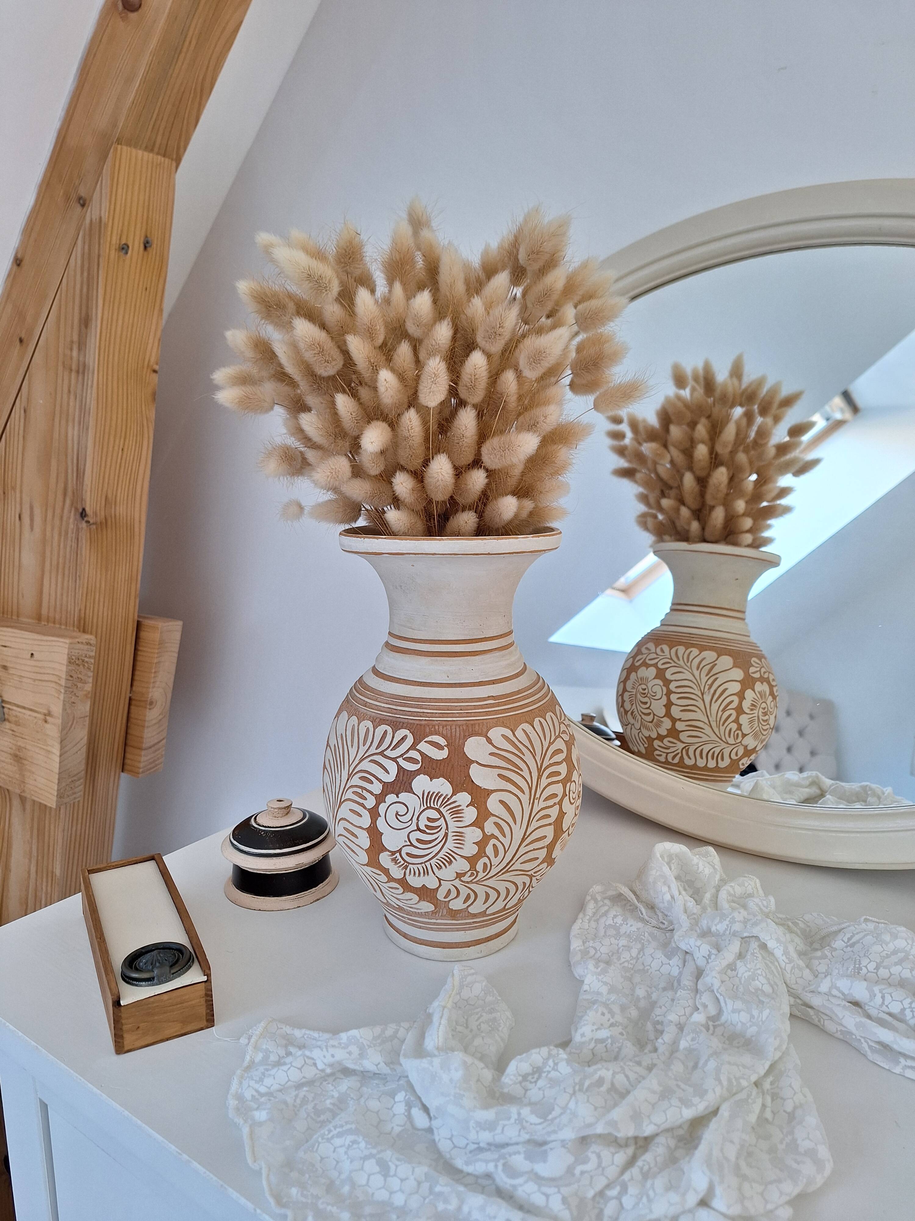 Vase / Poterie d'art artisanal crème et beige
