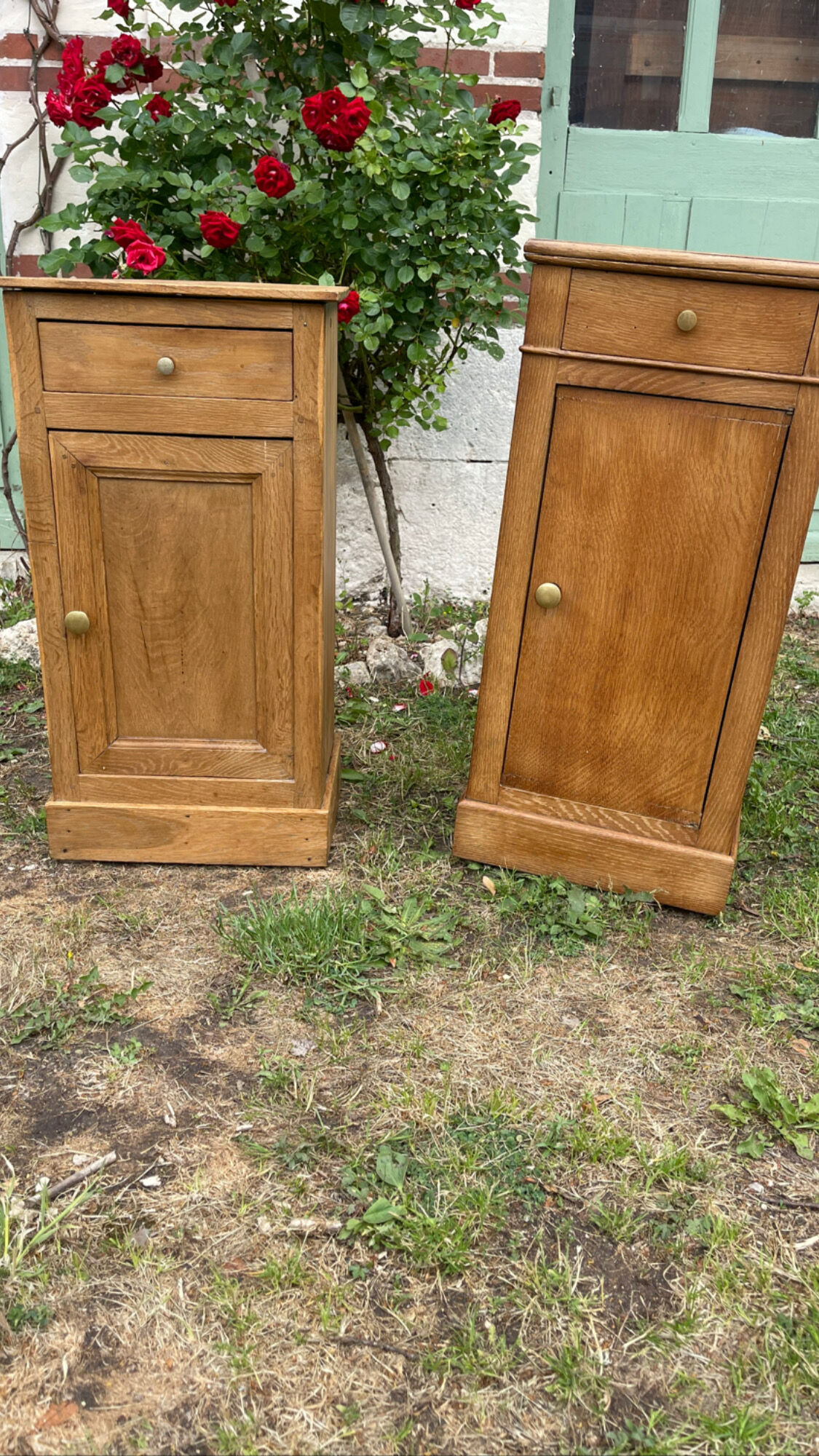 Duo of bedsides of the 50s