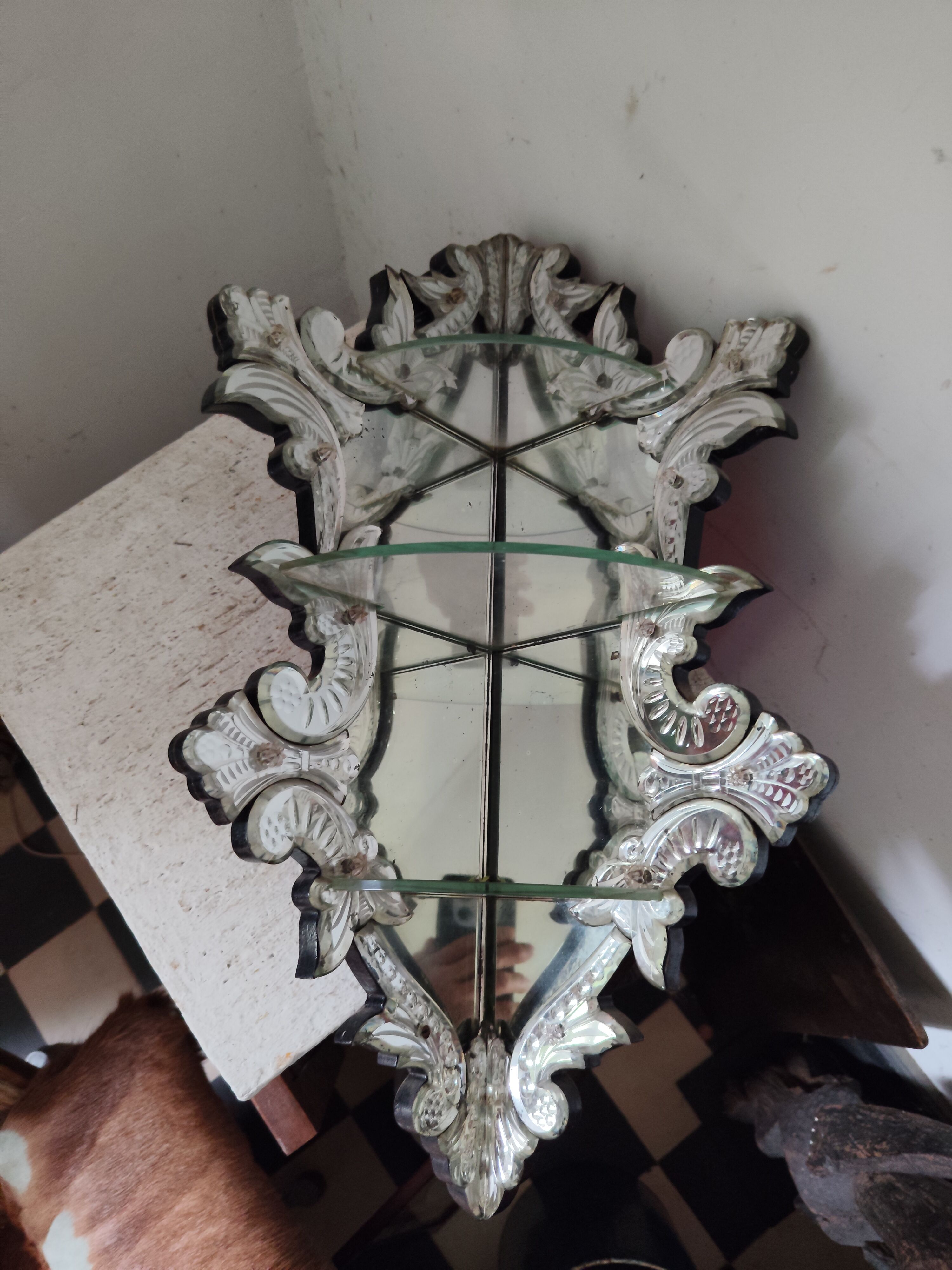 Étagère angle miroir vénitien
