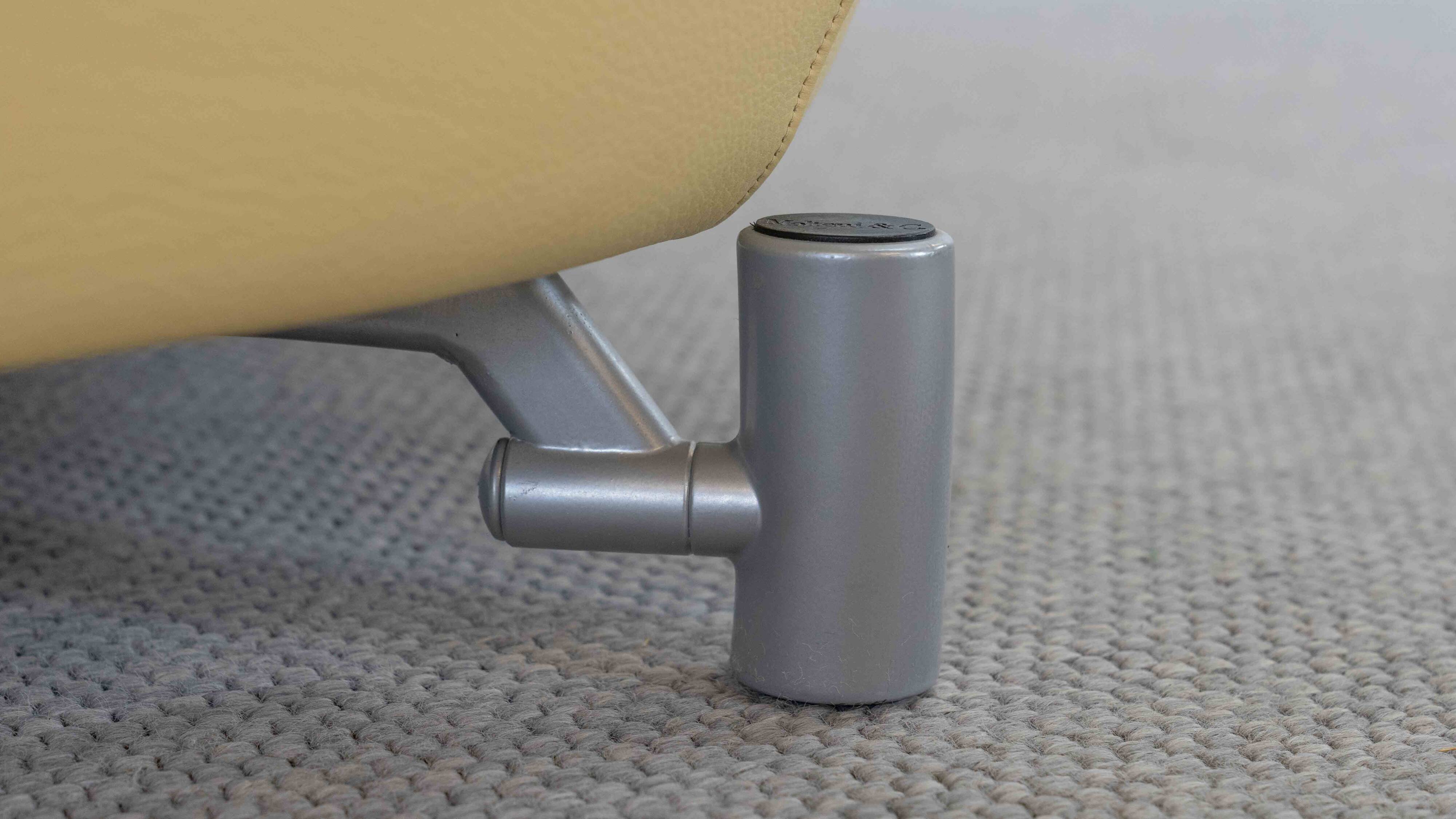 Chaise Drop par Gerard van den Berg pour Molteni & C.