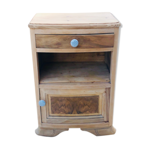 Table de chevet