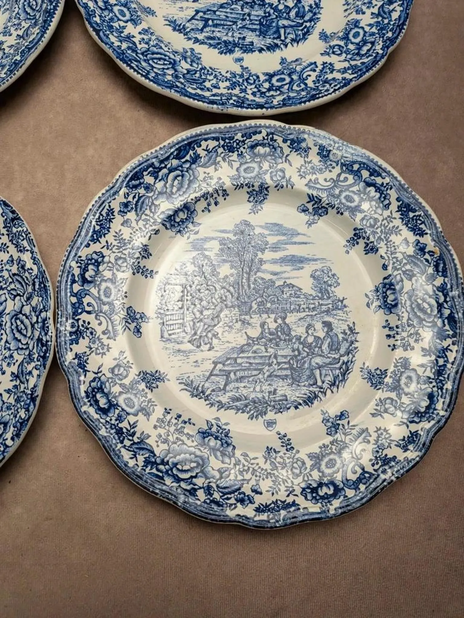 Set of 12 flat plates Terre de fer BP – Blue toile de Jouy pattern