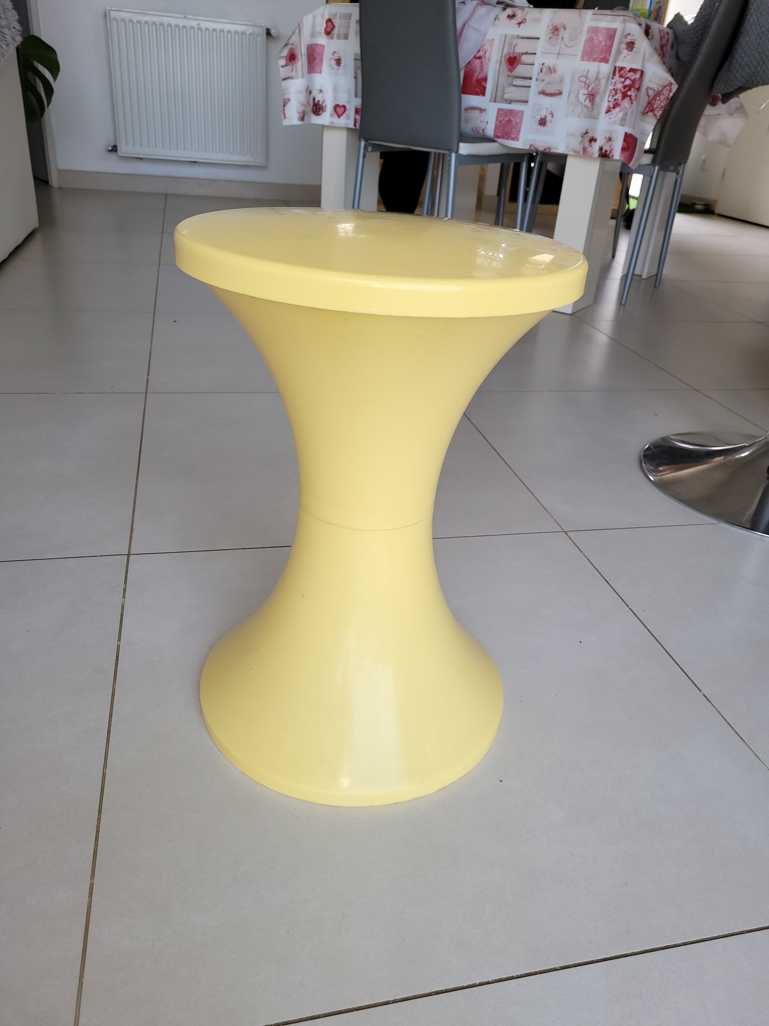 Vintage tam tam stamp stool