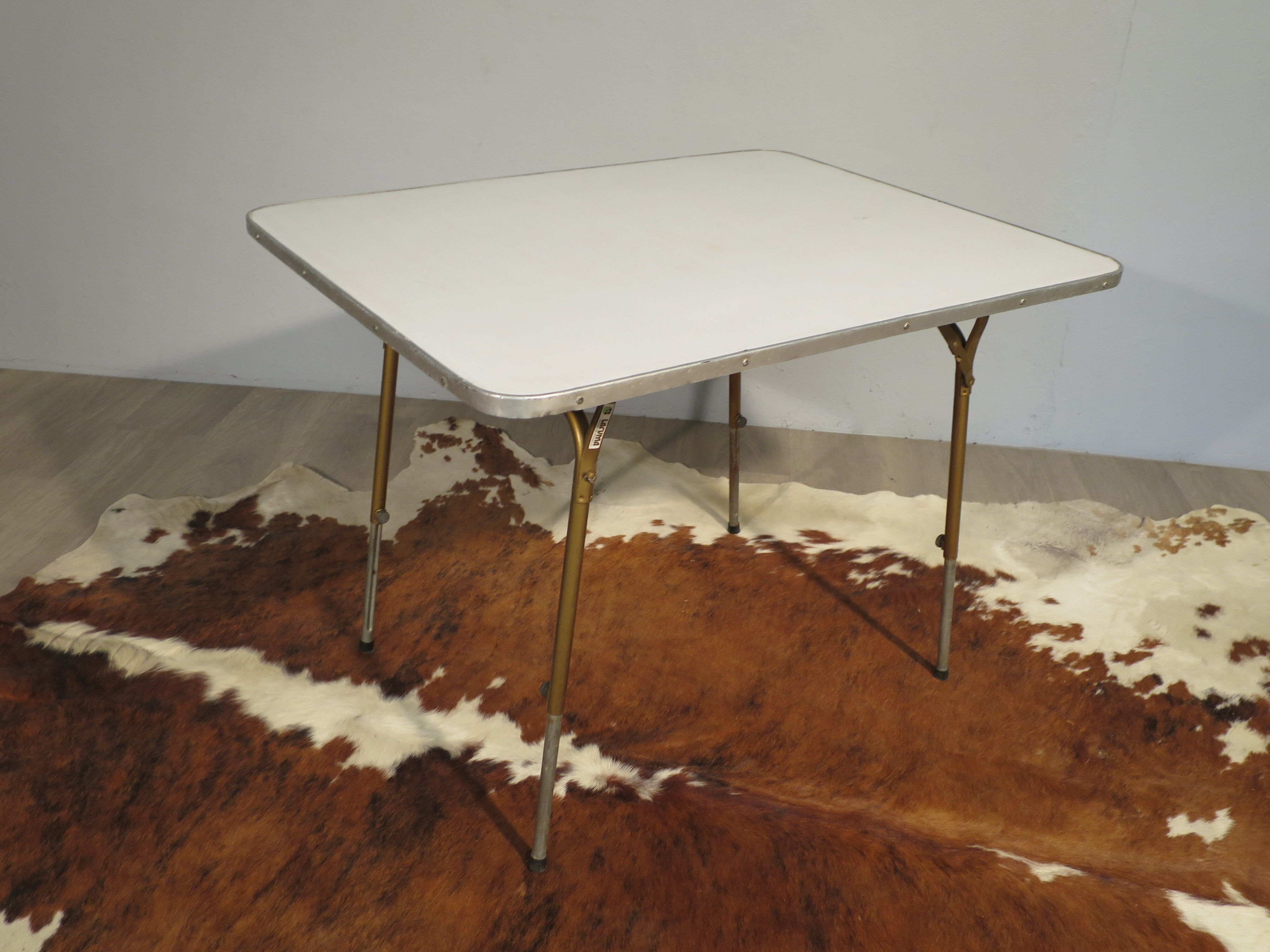 Lafuma camping table adjustable