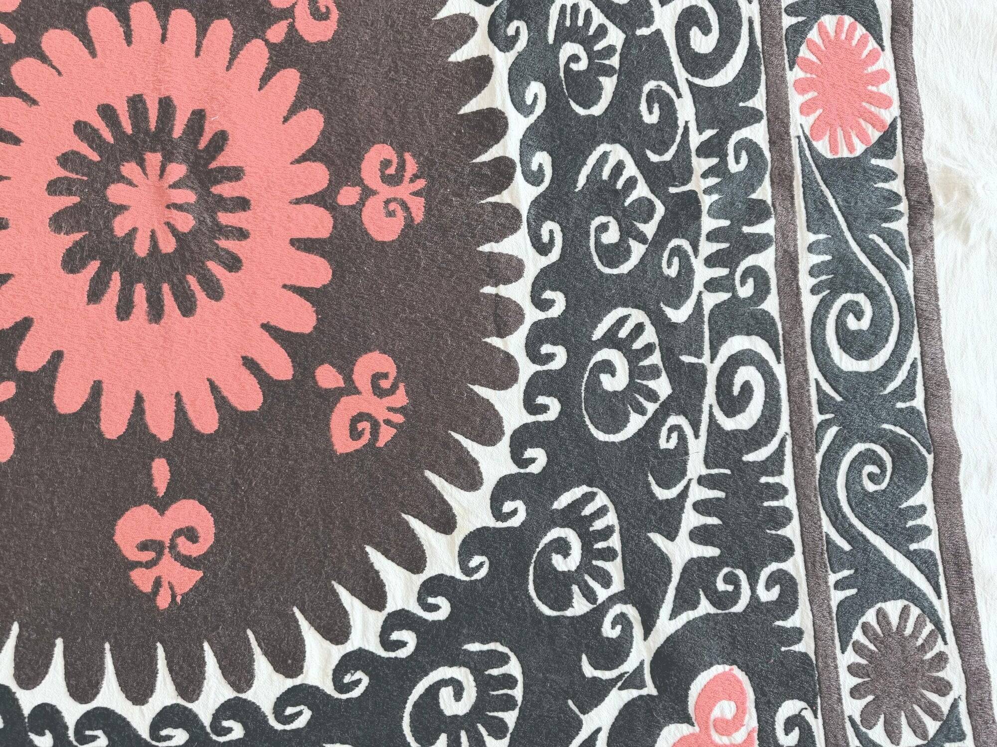 Vintage hand-embroidered tablecloth 158x162 cm