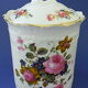 Pot à tabac en porcelaine anglaise à décor floral