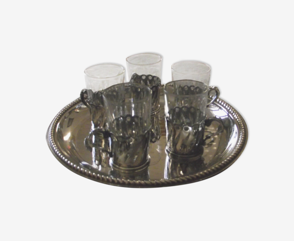 Plateau et ses 5 verres à liqueur argenterie Métal argenté et cristal.
