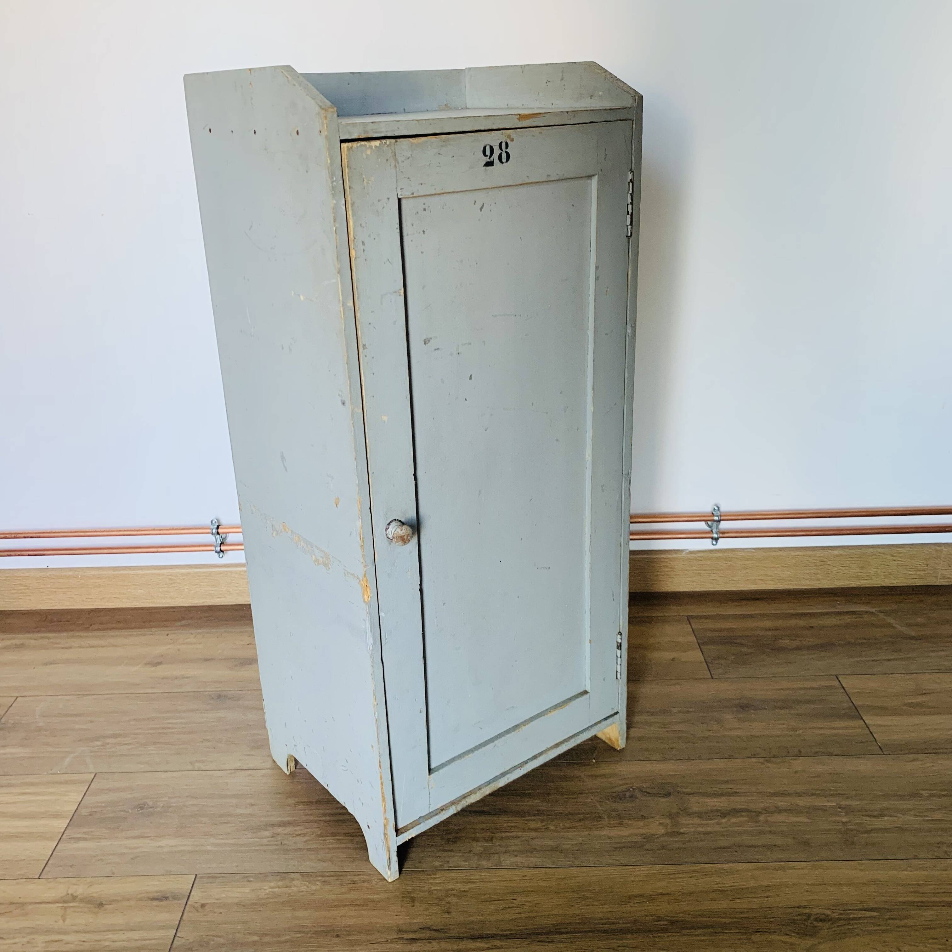Boarding furniture