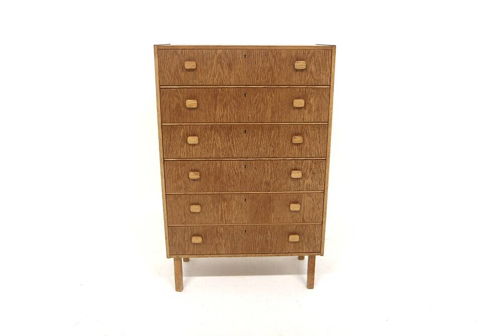 Scandinavian "tallboy" chest of drawers in oak, Sweden, 1960.