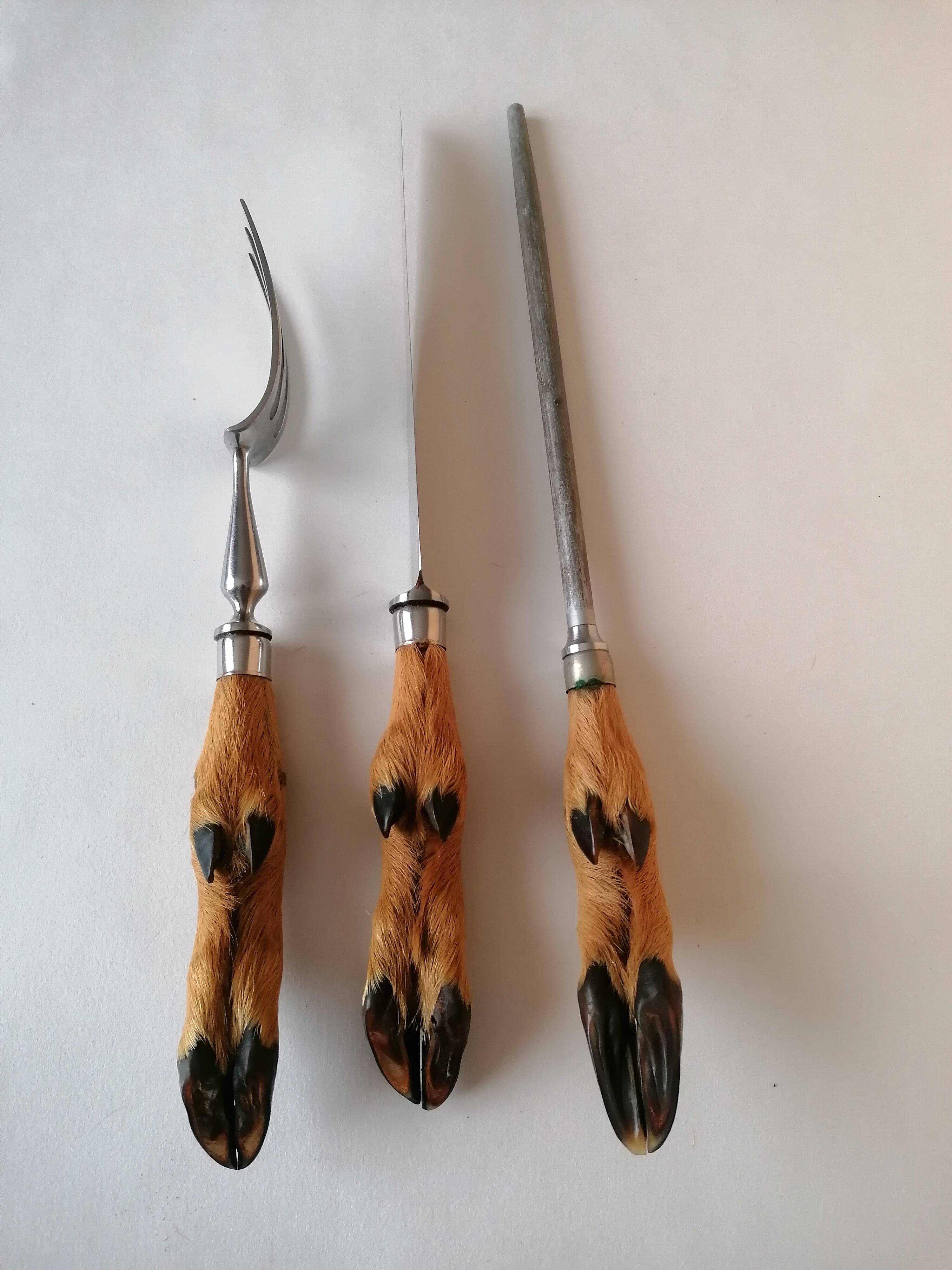 Couverts de service pied de biche