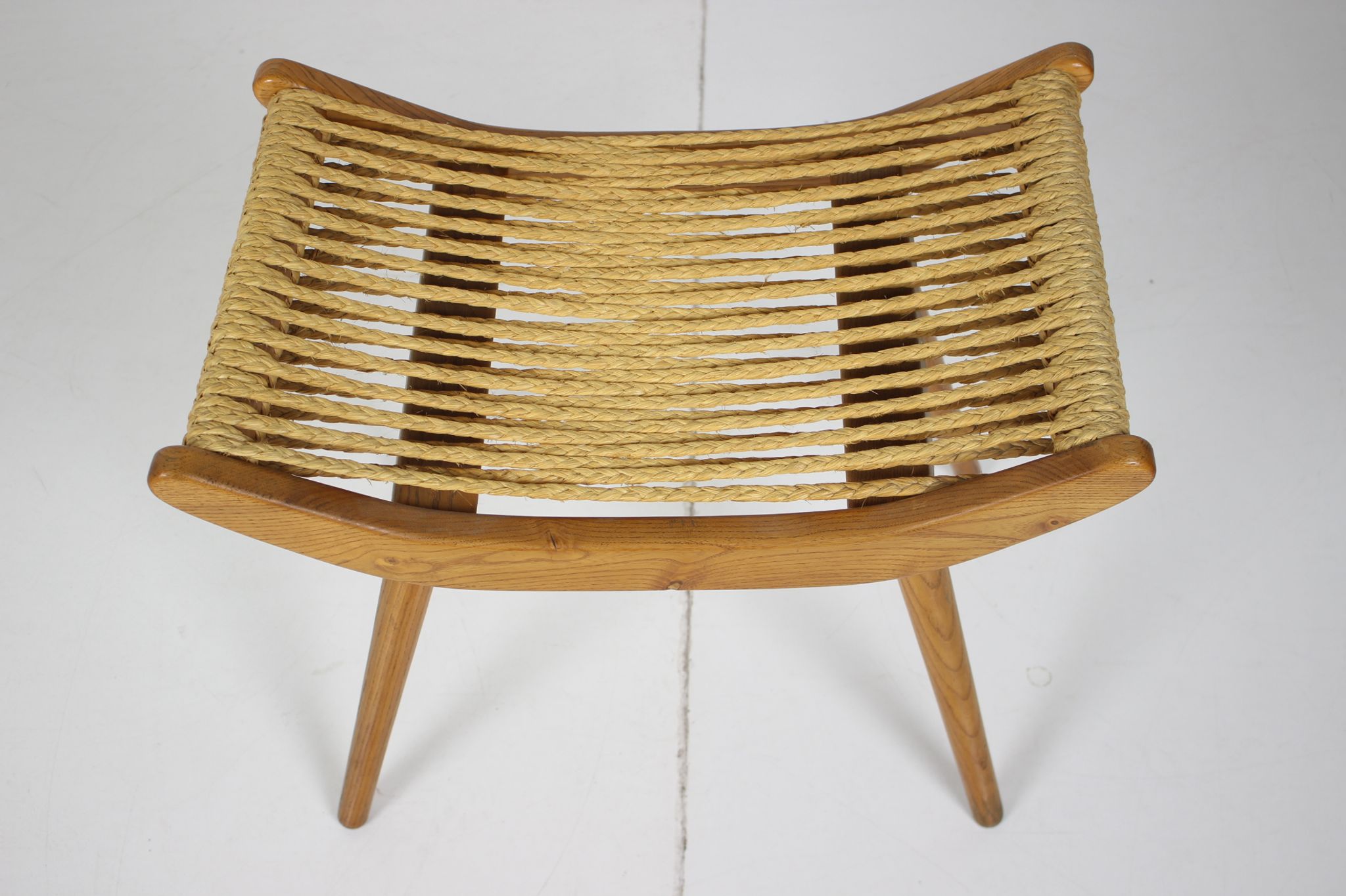 Tabouret en bois du milieu du siècle/ ULUV, Tchécoslovaquie