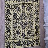Tapis floral roumain tissé à la main en laine fond jaune et noir 196 X 132 cm