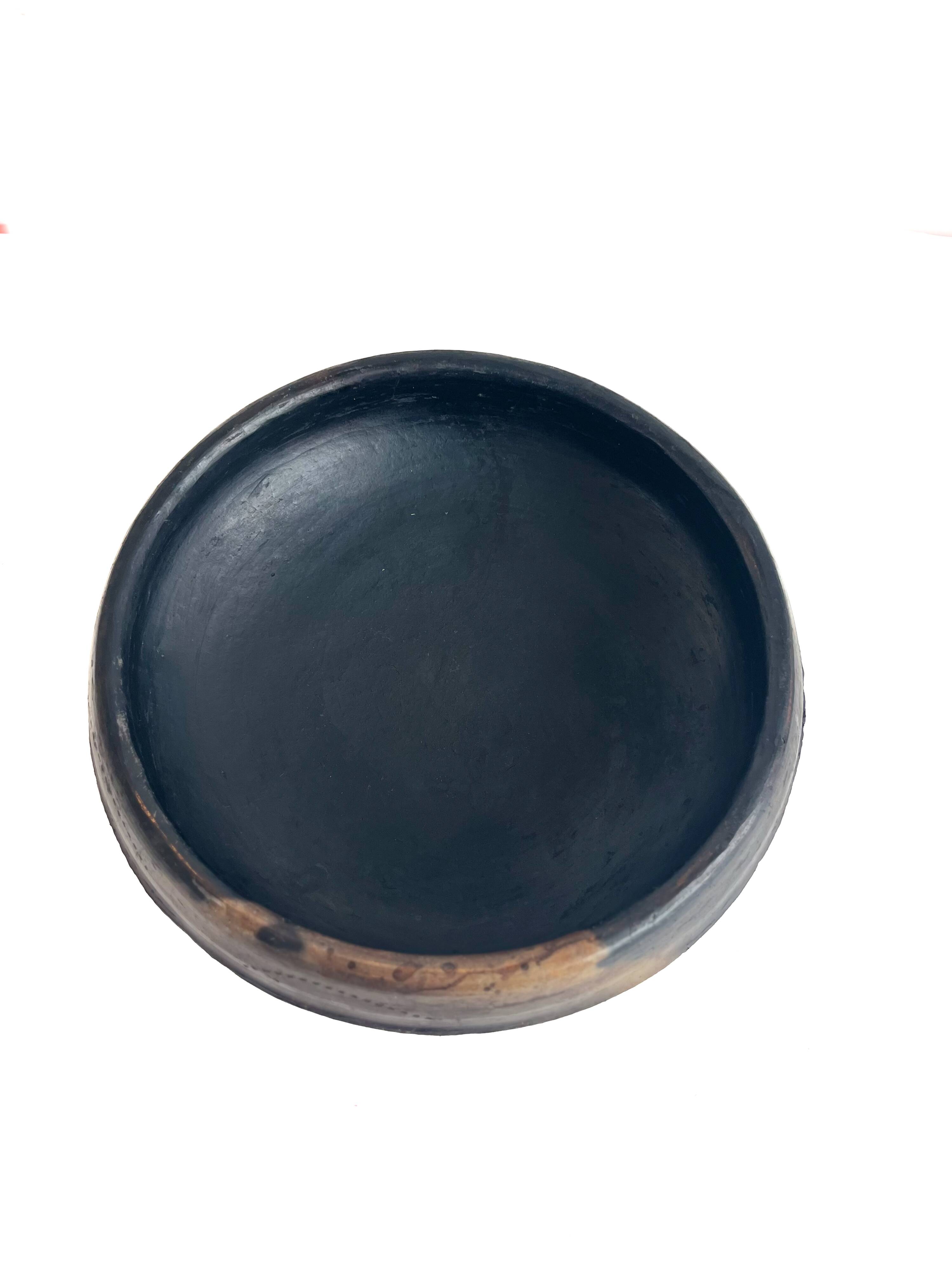 Plat Abron "Kânâh" in smoked terracotta | Ø 31cm diameter