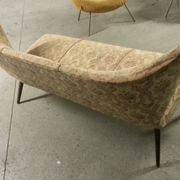 Canapé sofa cocktail années 50 sculptural
