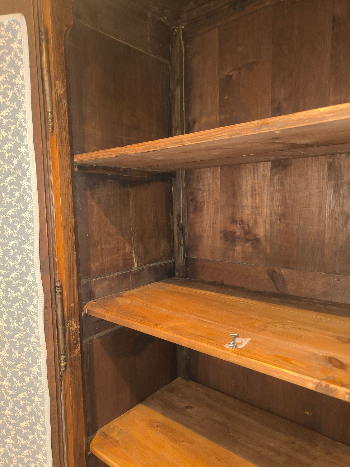 Walnut Louis XV wardrobe from the 18th century.