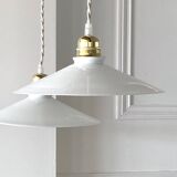 Opaline suspension