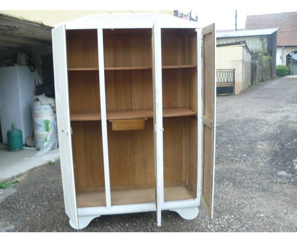 White wardrobe year 50
