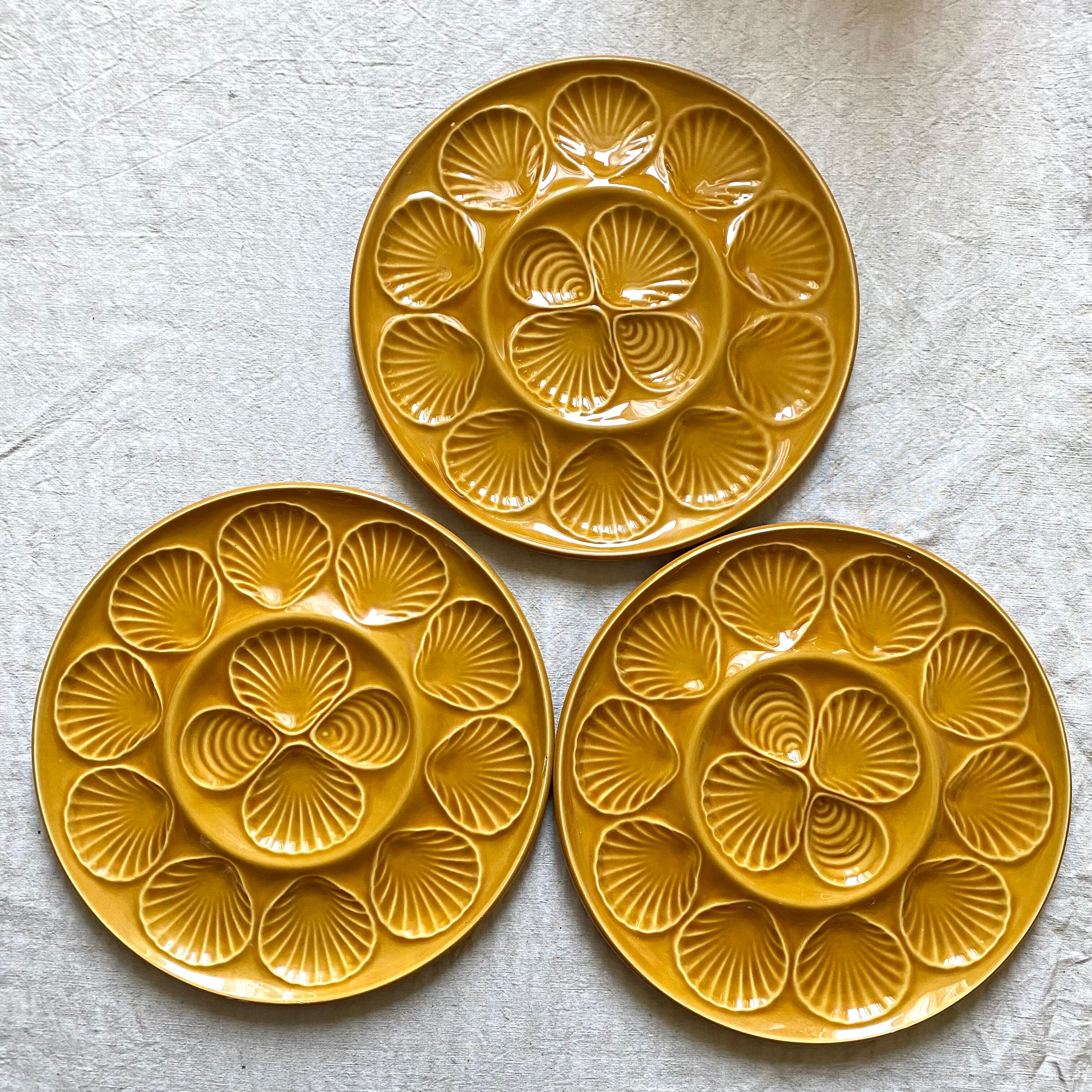 Ceramic oyster dishes