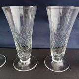 Set of 4 engraved glass champagne flutes