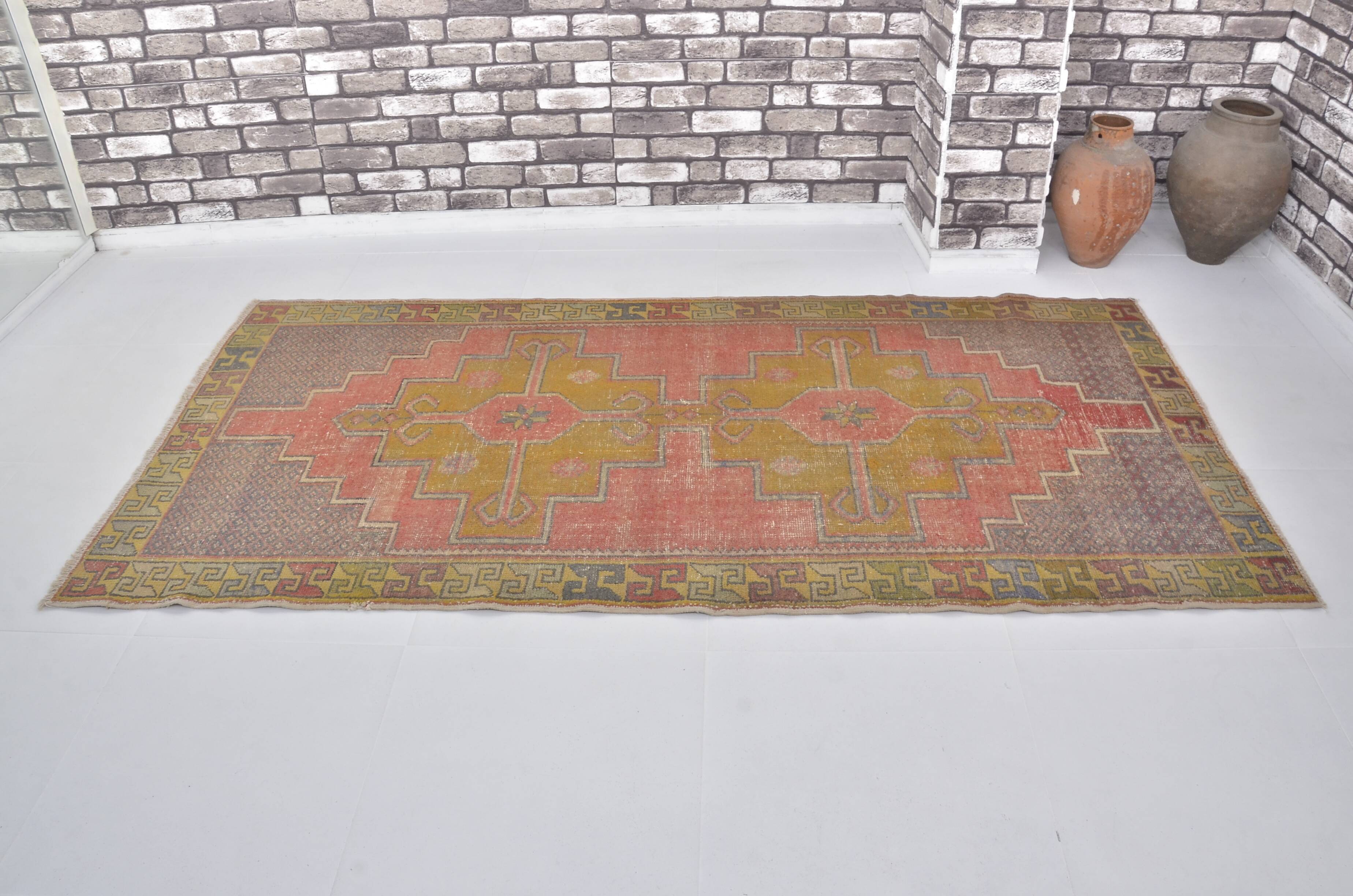 Tribal Home Living Vintage Rug sku a18