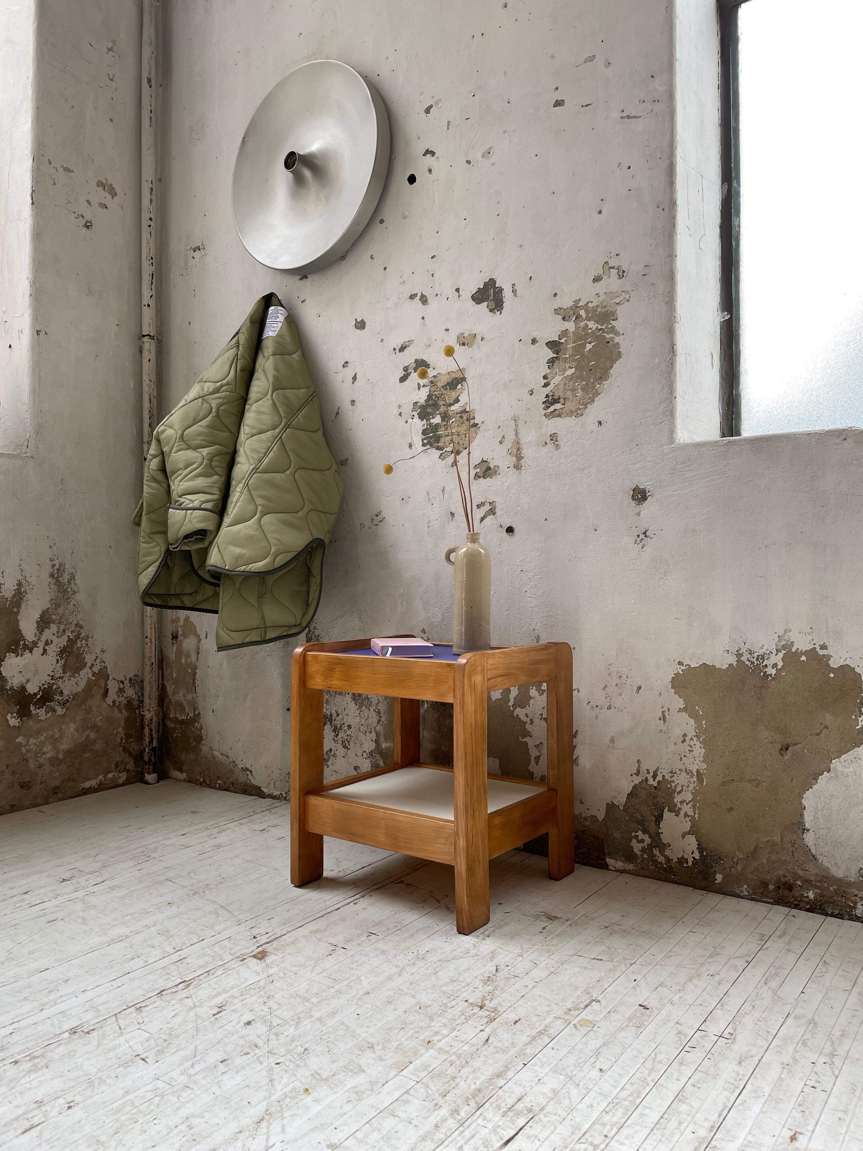 Beech bedside style Regain two-tone