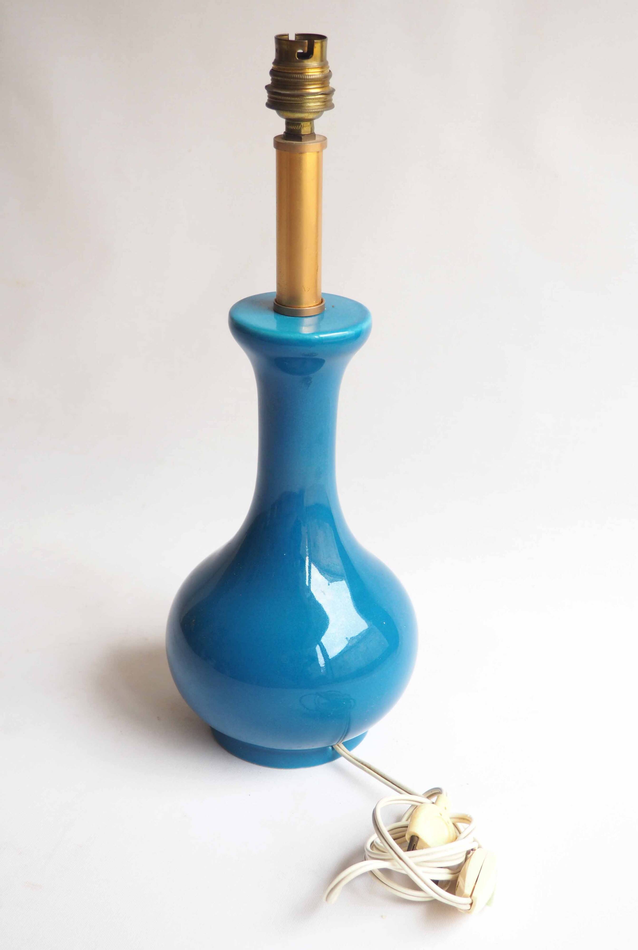 Pied de lampe en céramique bleue
