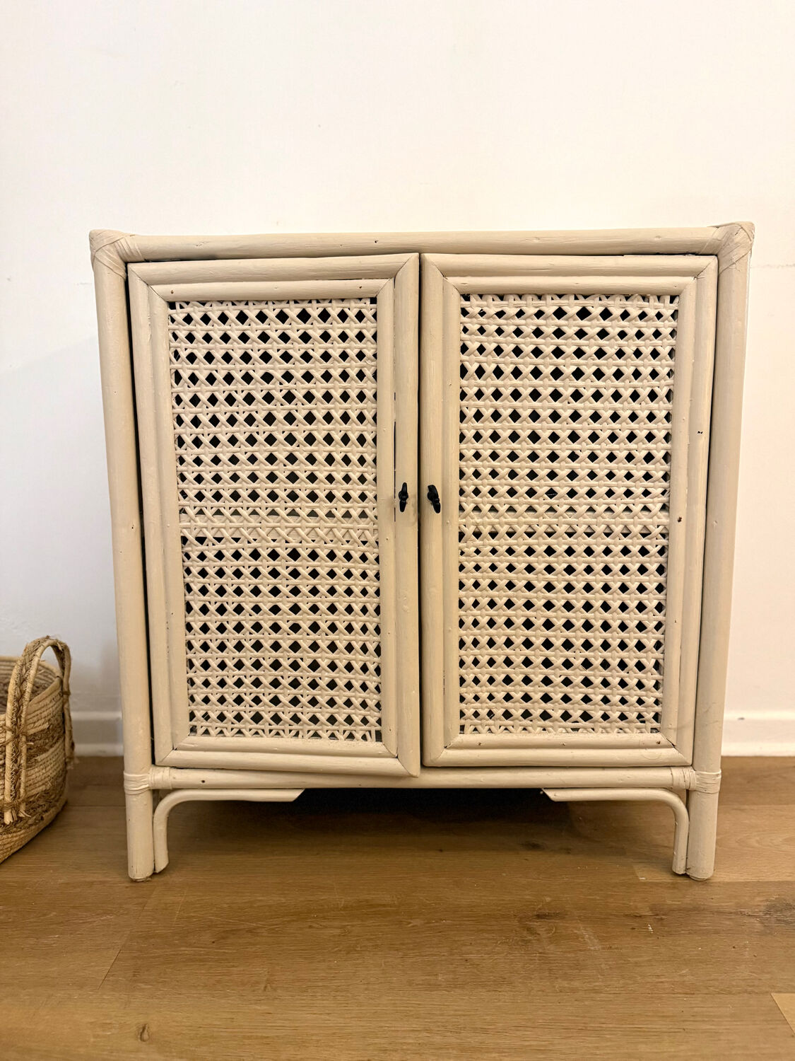 Buffet rotin et cannage