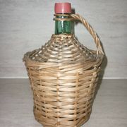 Dame-Jeanne 2L green glass and wicker