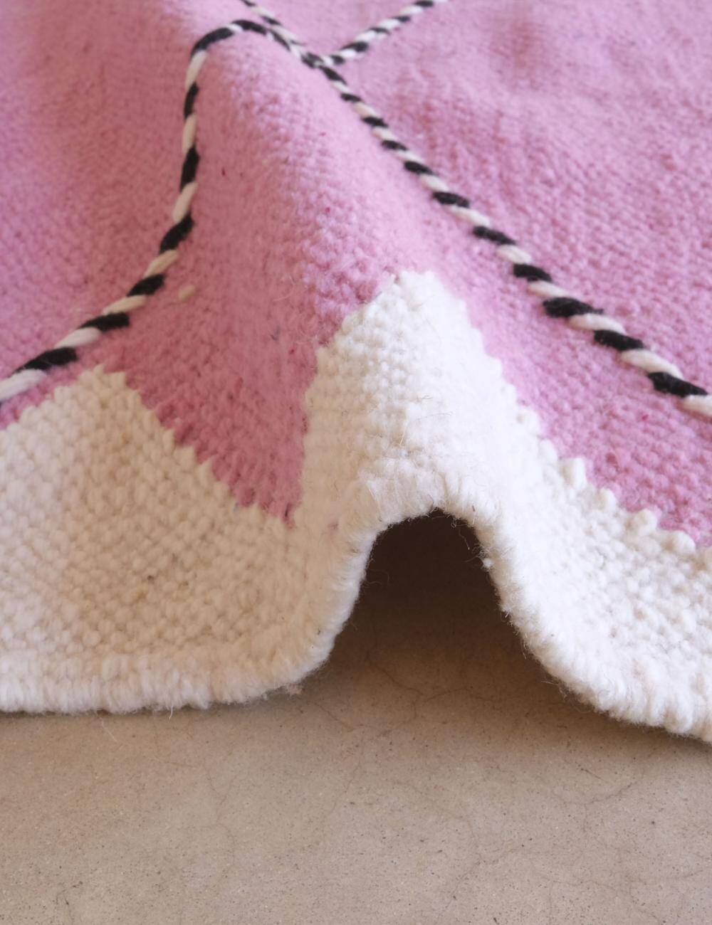 Pink Kilim Rug - 245 x 171 cm