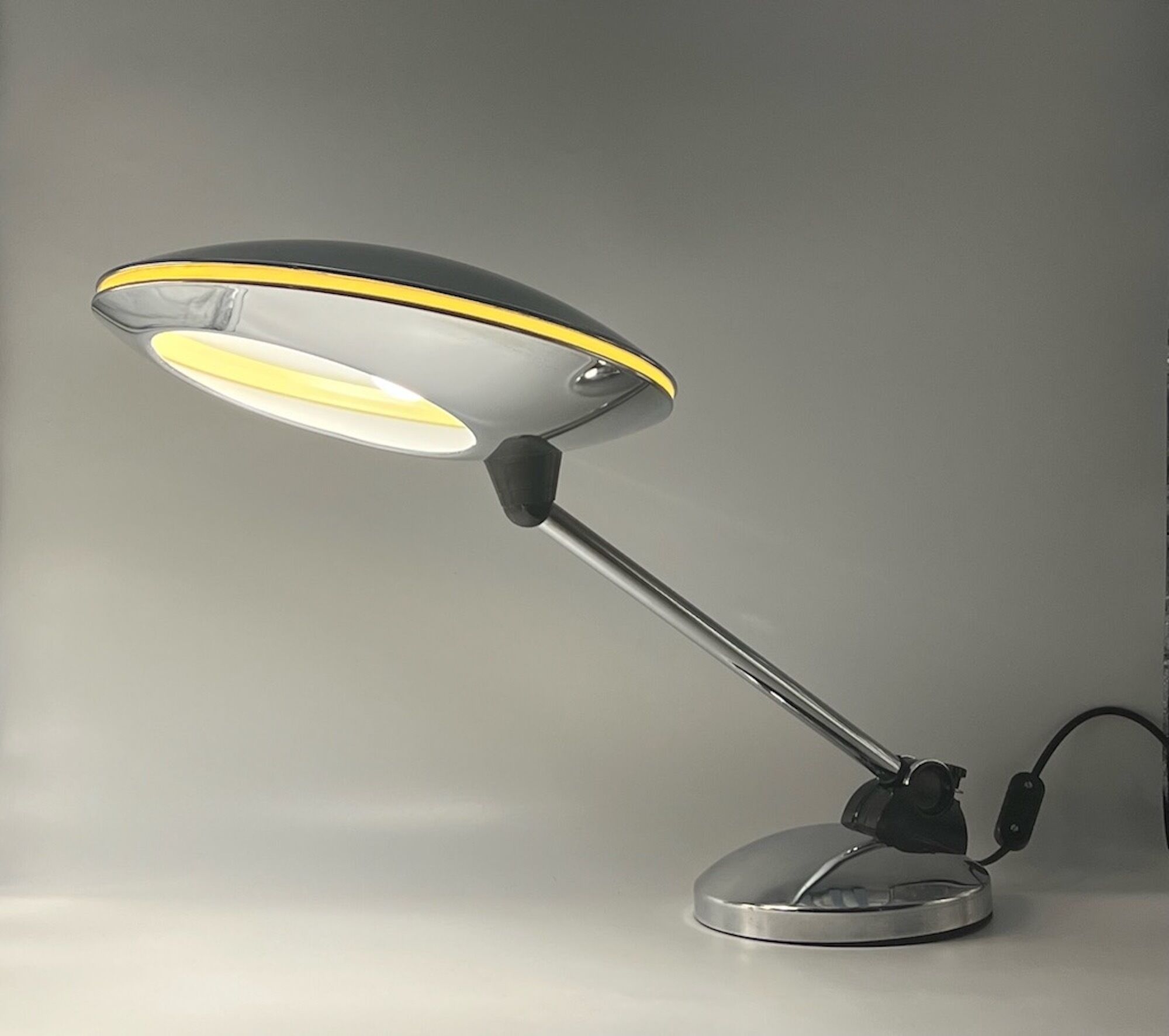 Lampe chromée space age aluminor france, années 60