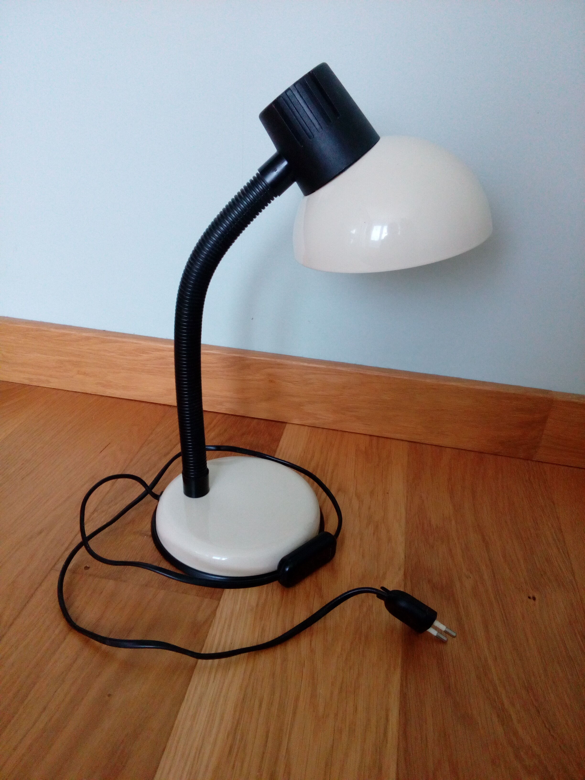 Italian flexible desk lamp Brama model canegrate