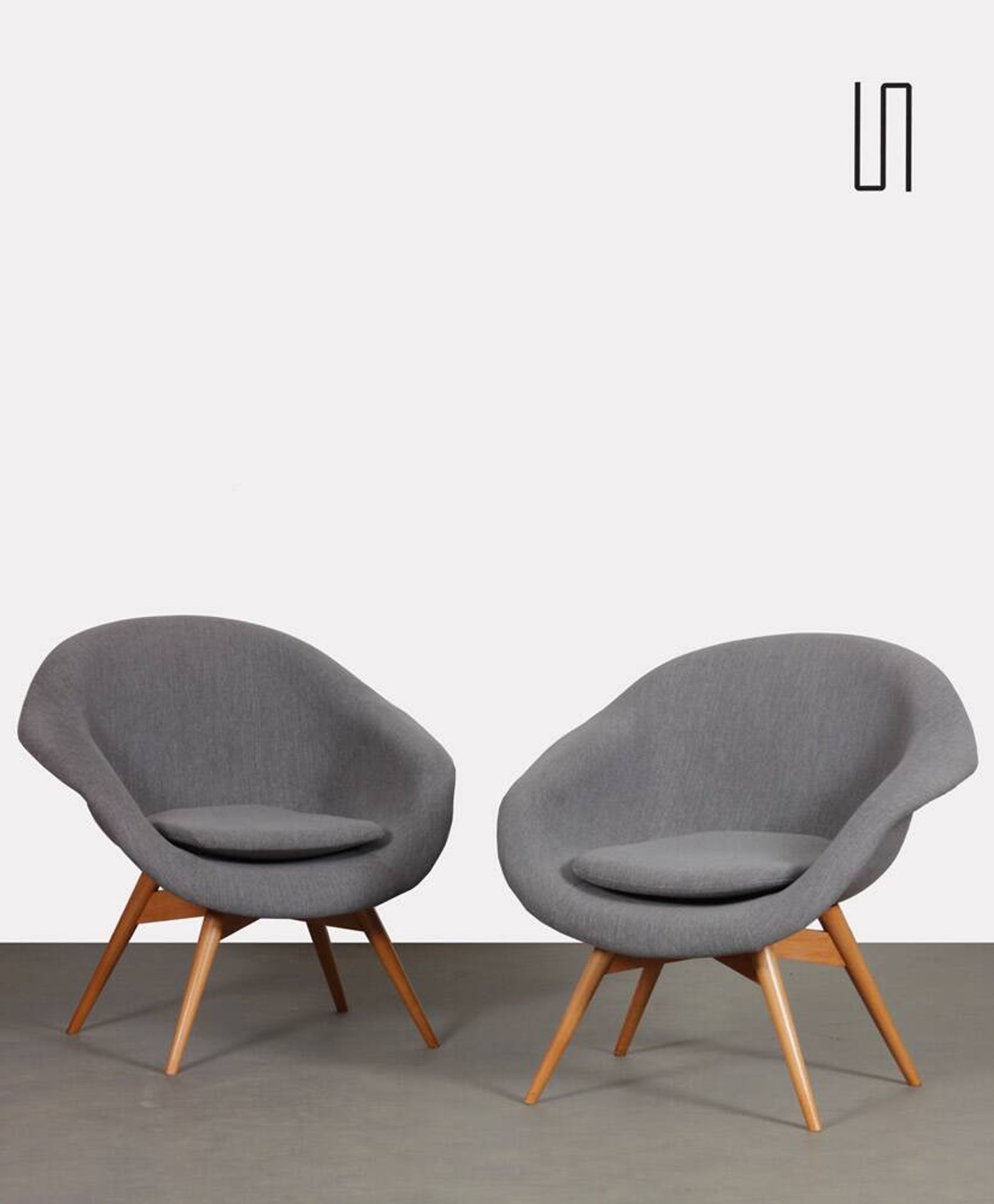Paire de fauteuils vintage par Miroslav Navratil, 1960