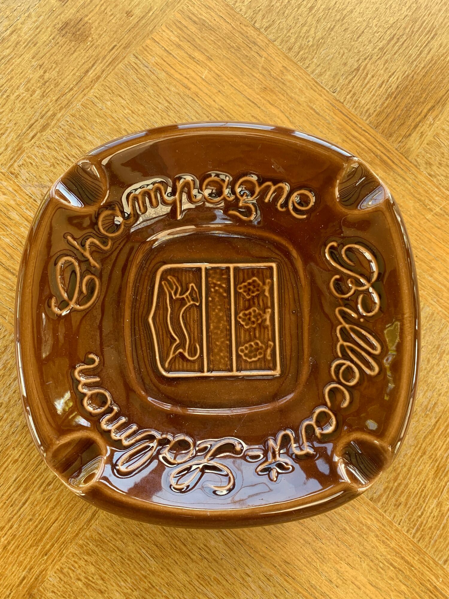 Ceramic ashtray enamelled slurry advertising champagne billecart salmon vintage