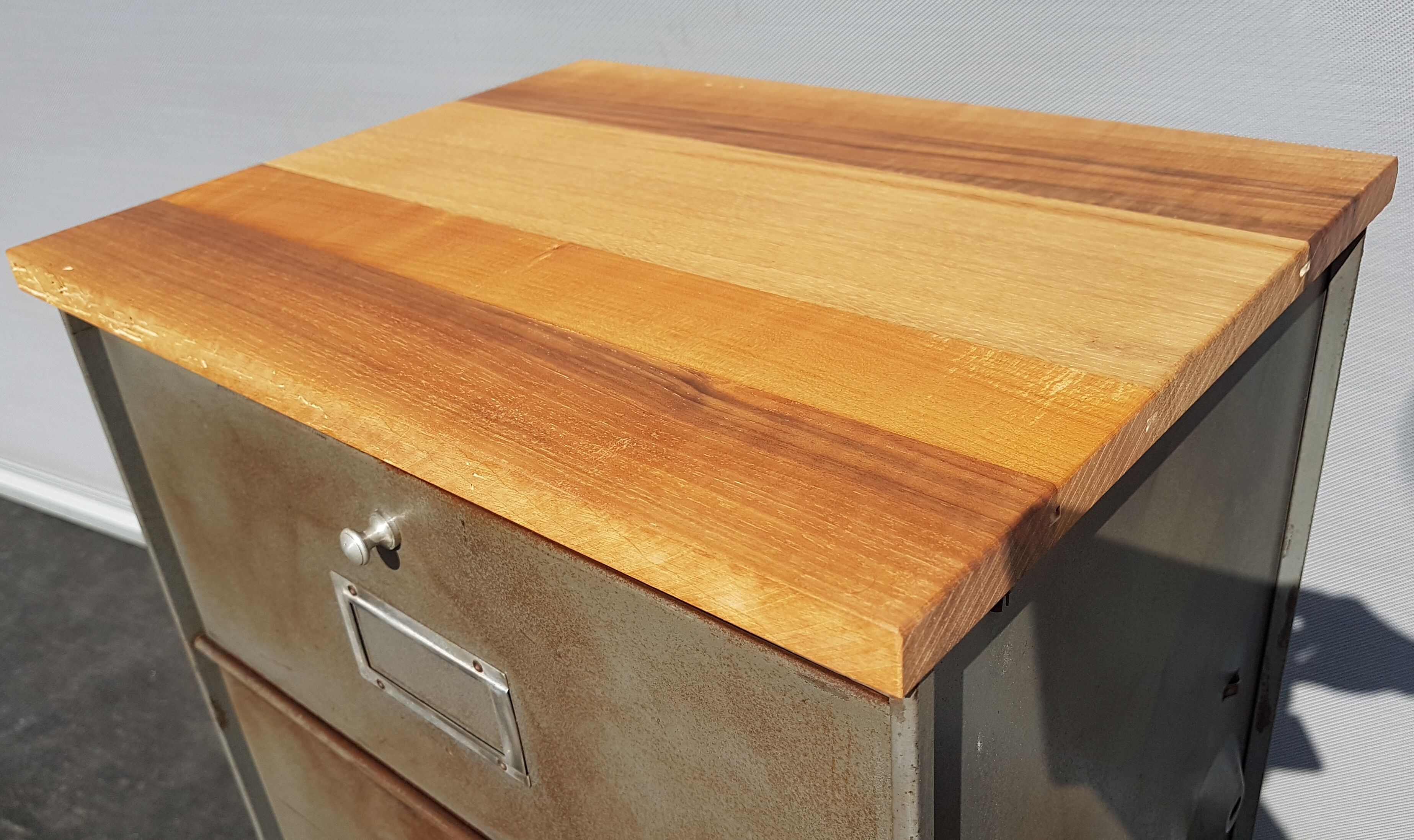 Furniture 4 valves Roneo set Zebra