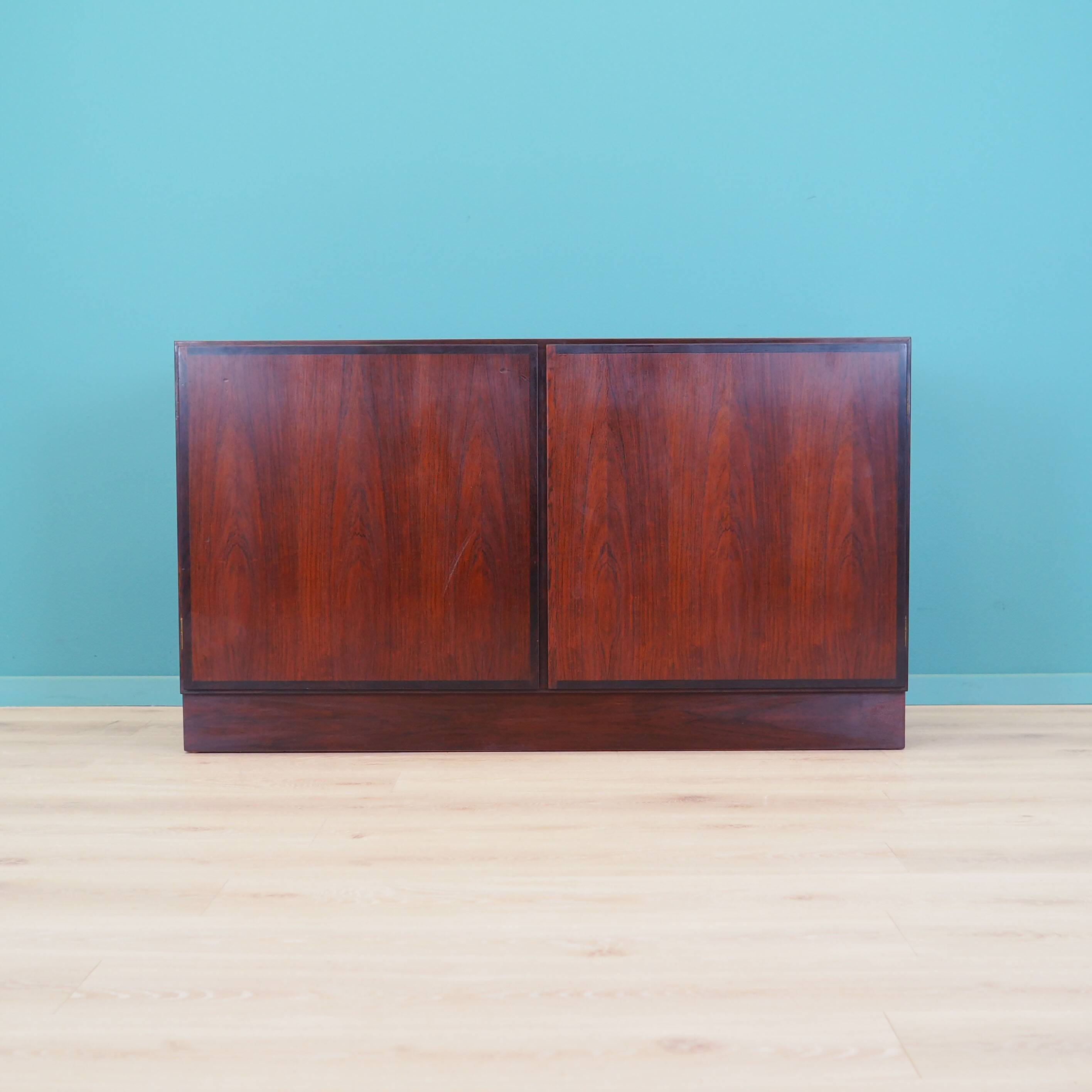 Rosewood cabinet, Danish design, 1960s, manufacturer: Omann Jun