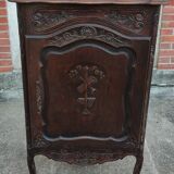 Neoclassical notch Louis XV style