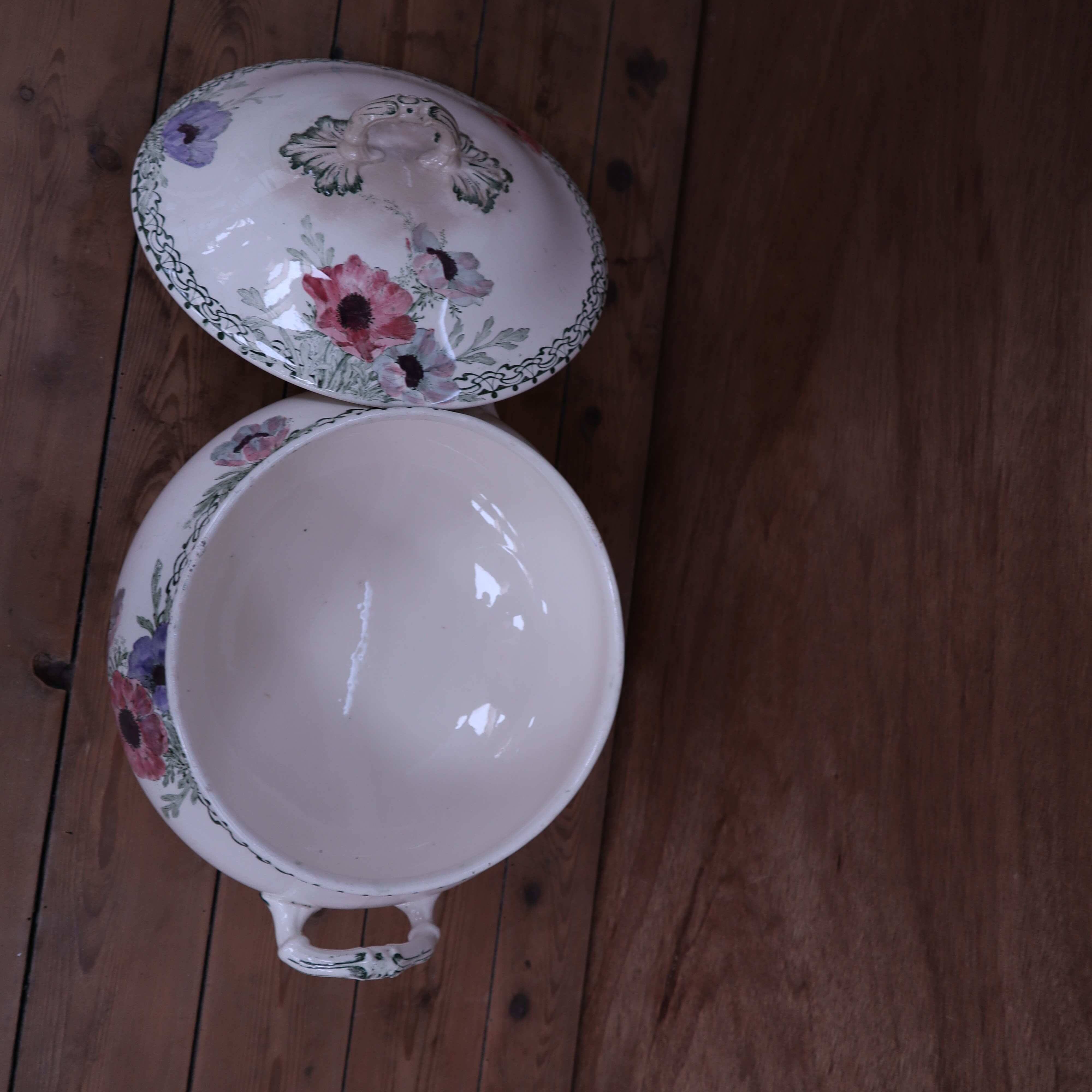 Creil and Montereau "Madrid" Iron Earth Soup Tureen