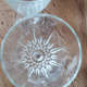 Service de 6 verres à vin ciselés