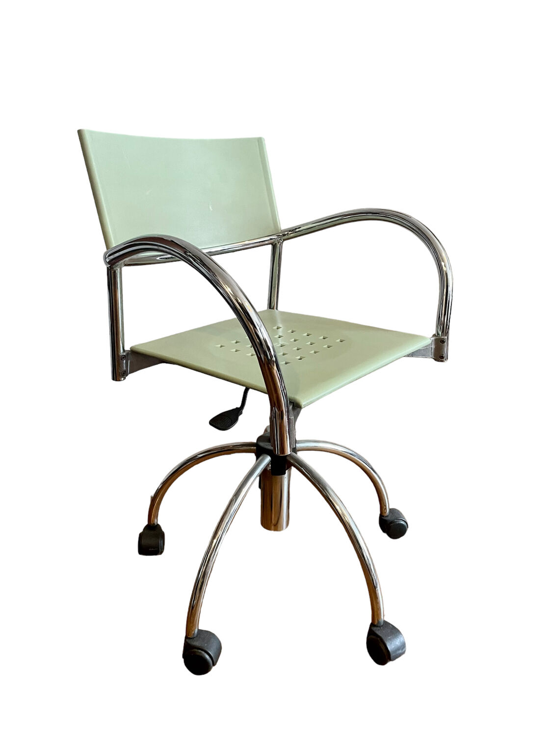 Pair of office chairs published by Segis in the 1980s