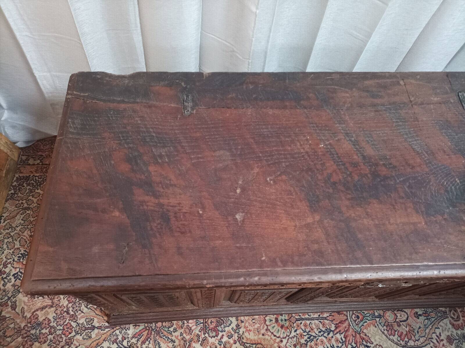 Louis XIII chest in carved walnut, 17th century