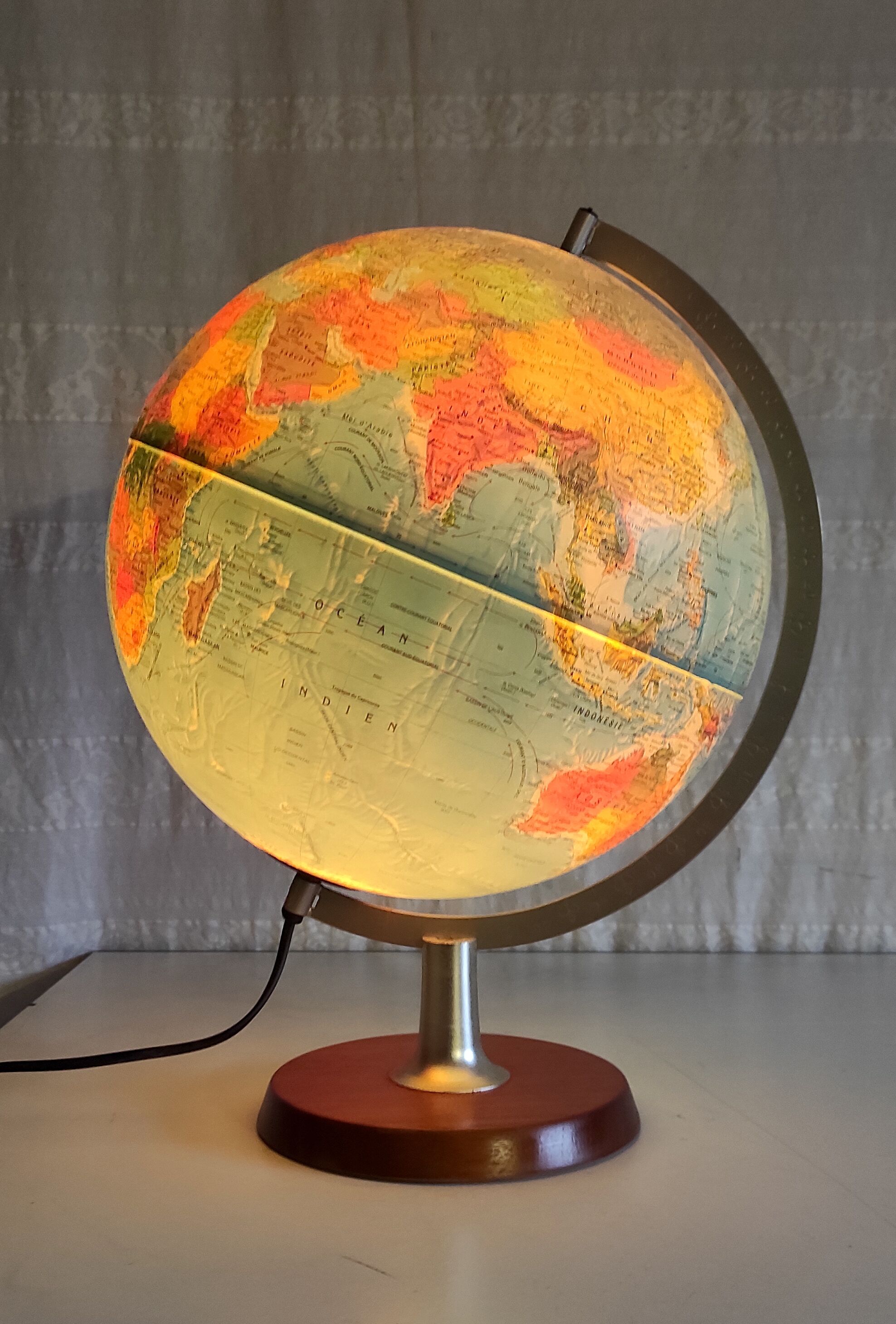Luminous globe by Scanglobe - Denmark – 70s/80s