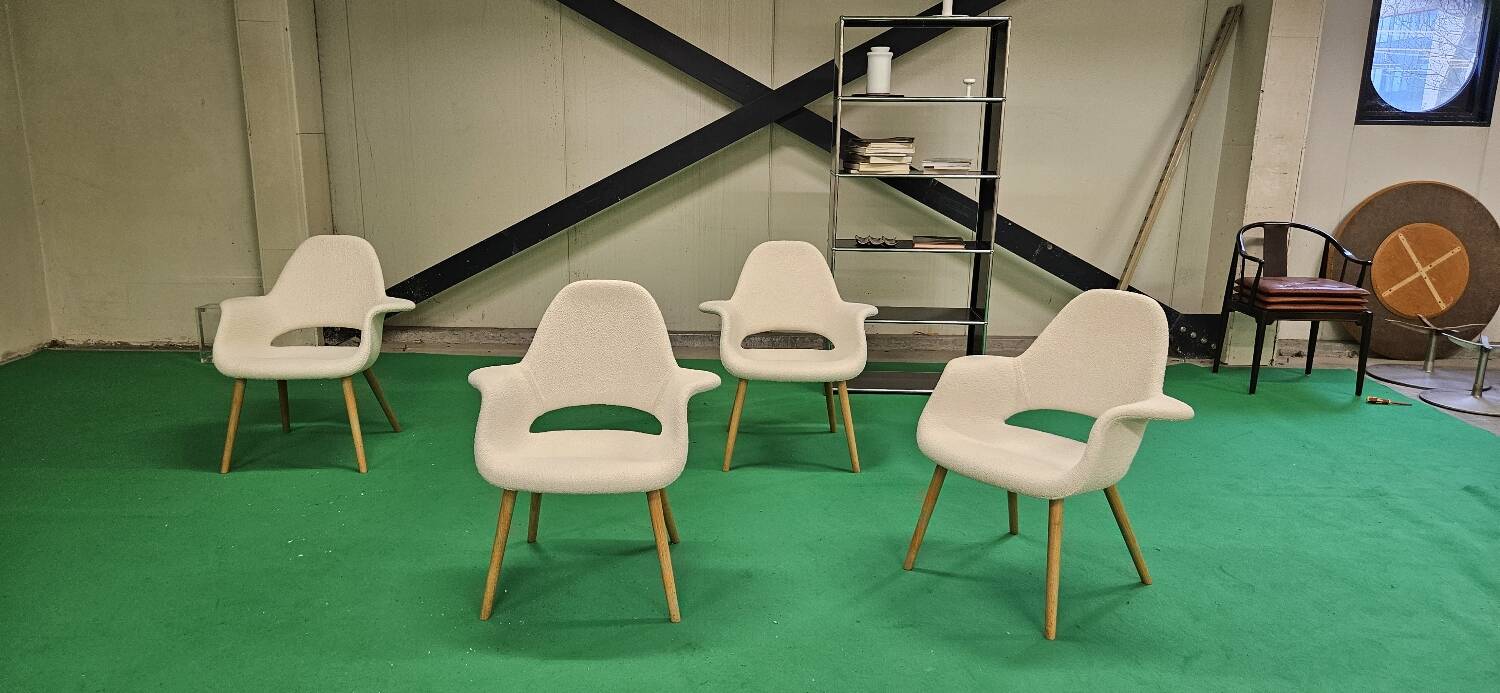 Ensemble de chaises de lecture Boucle Charles Eames Organic par Vitra