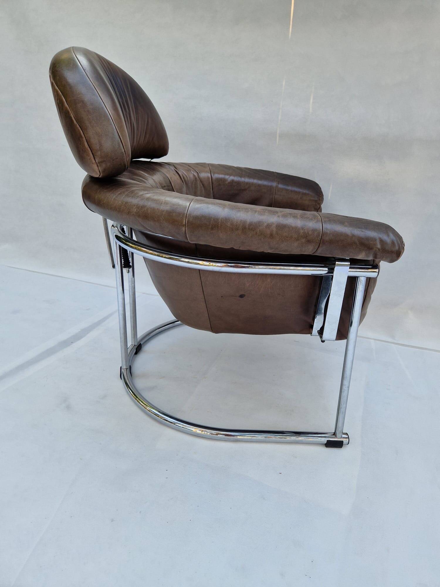 Leather armchair with tubular chrome frame, 1980s