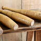 Lot de 4 anciennes massues de jonglerie