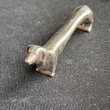 10 anciens porte-couteaux métal argenté zoomorphe (chien Teckel)