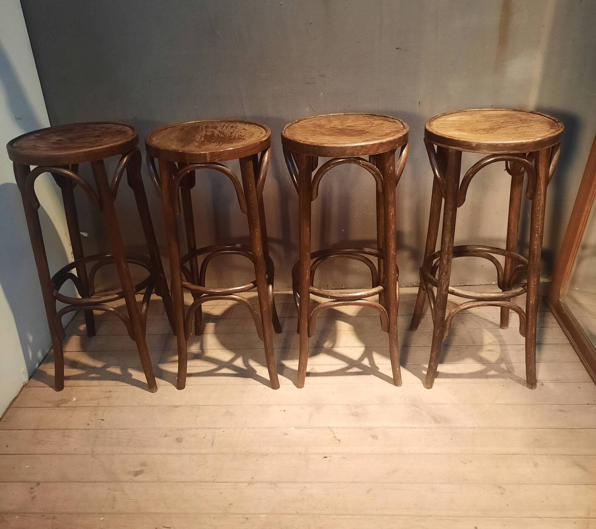Set of 4 bar stools in "Thonet" style.
