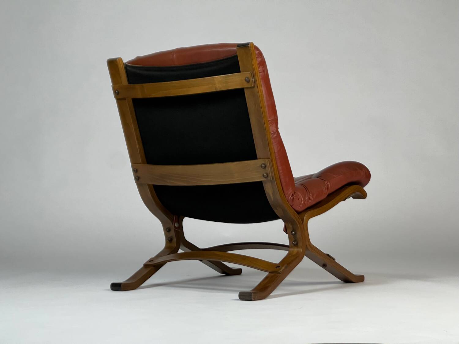 Vintage armchair easy chair leather 70s in the style of Ingmar Relling
