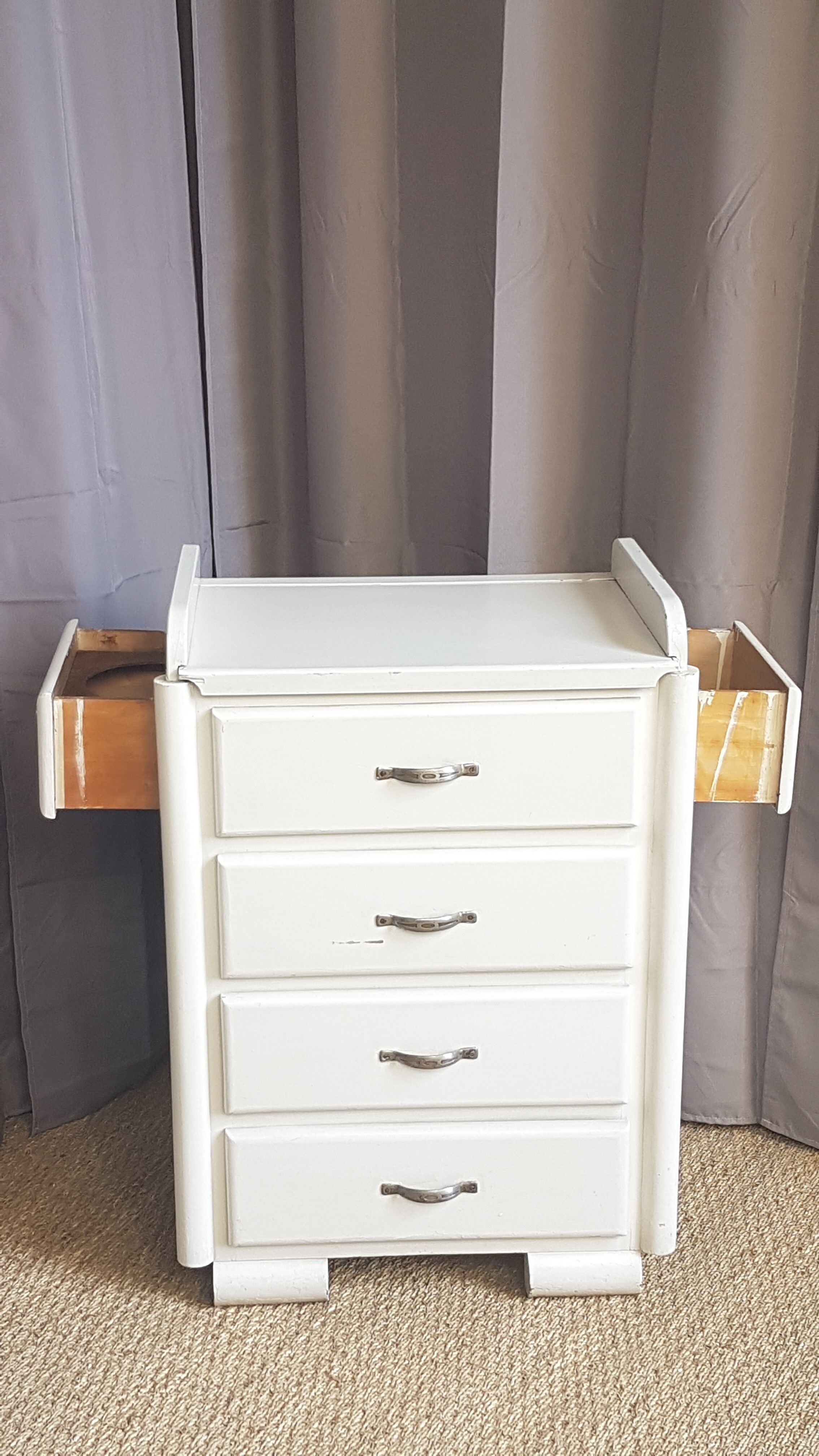 Vintage dresser