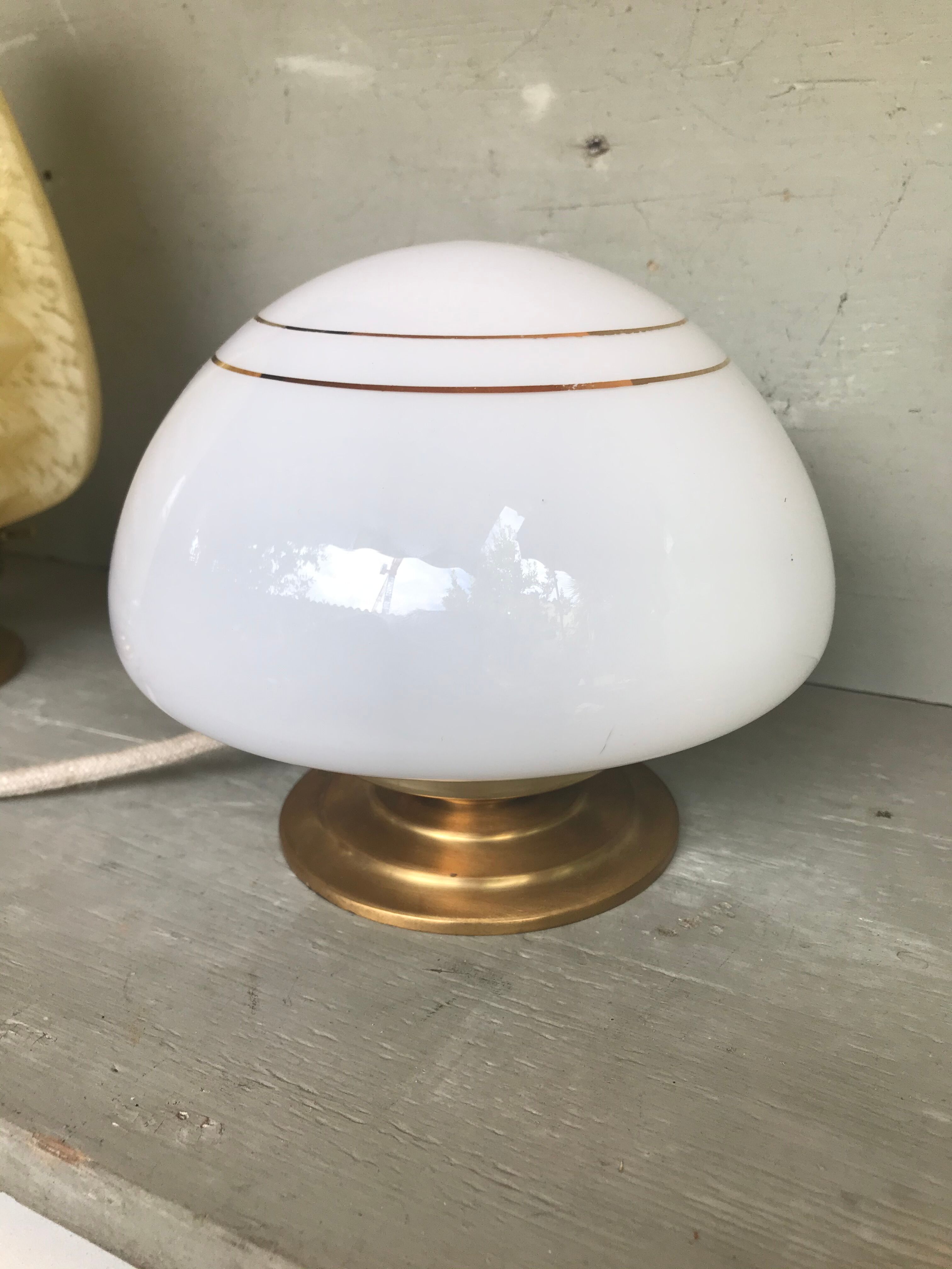 Golden opaline white opaline lamp