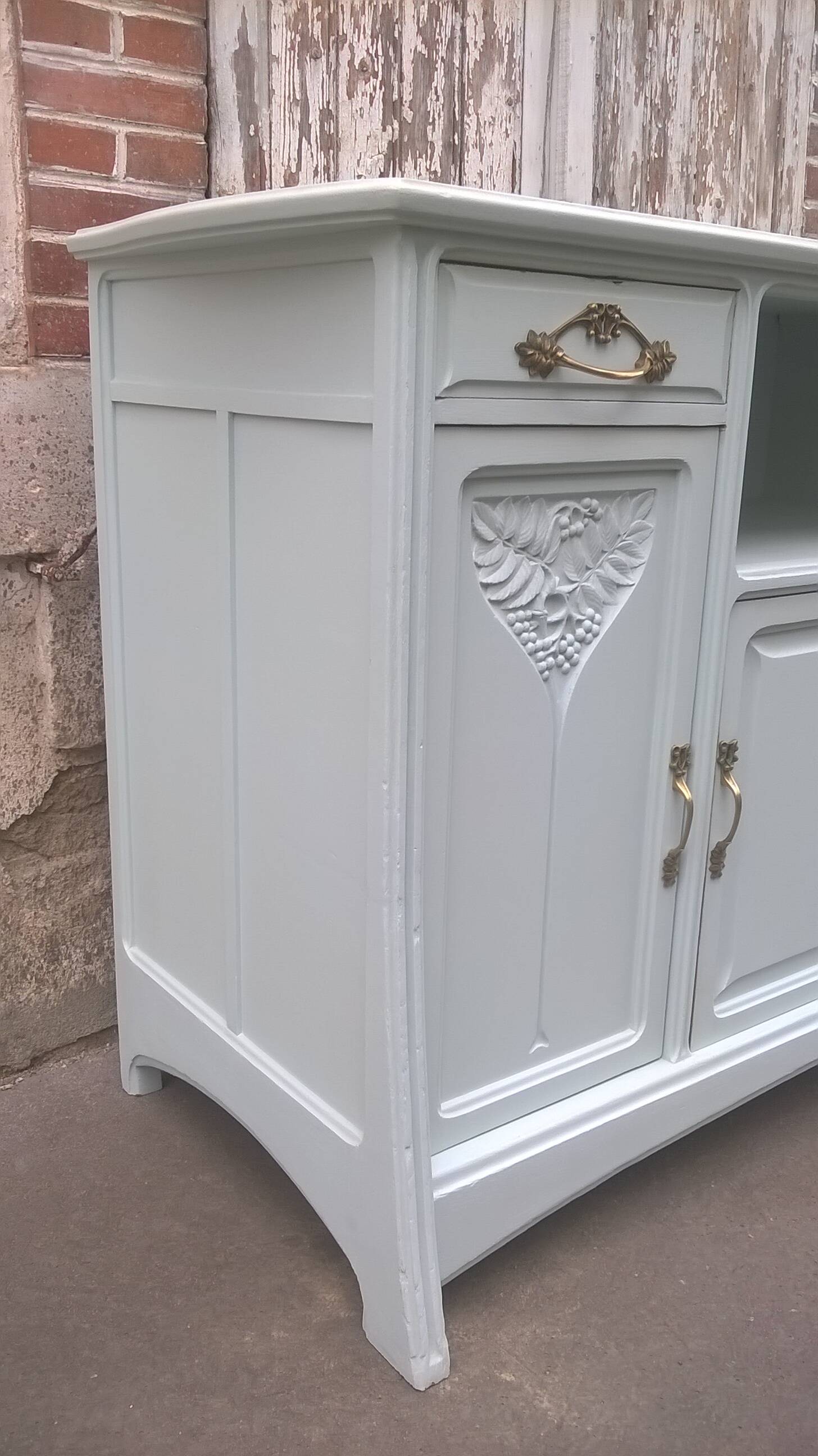 1930s Art Nouveau buffet